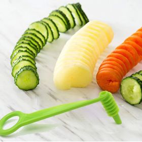 1pc Cucumber Carrot Potato Spiral Knife Spiral Slicer Blade Cut Kitchen Accessories